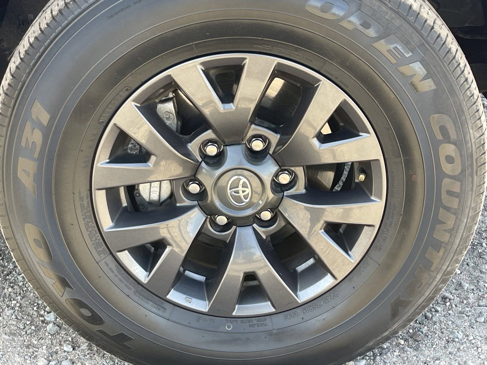 Used 2021 Toyota Tacoma SR5 RWD image 11