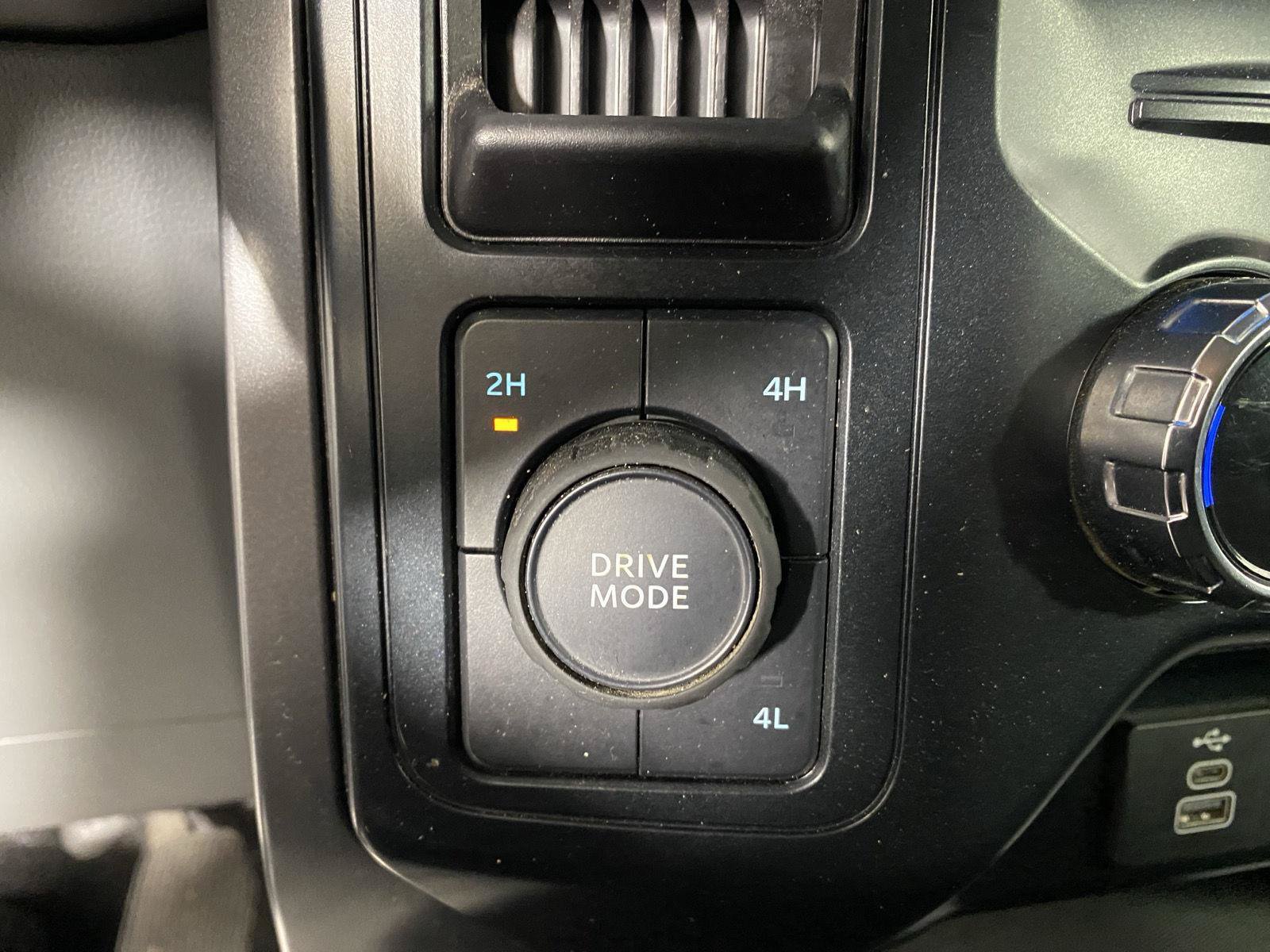 Used 2025 Ford F150 XLT w/ Equipment Group 301A Standard AWD/4WD image 18