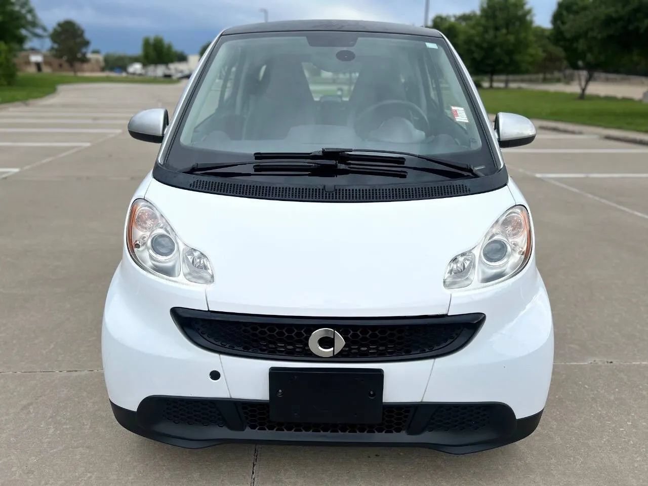 Used 2014 smart fortwo pure RWD image 3