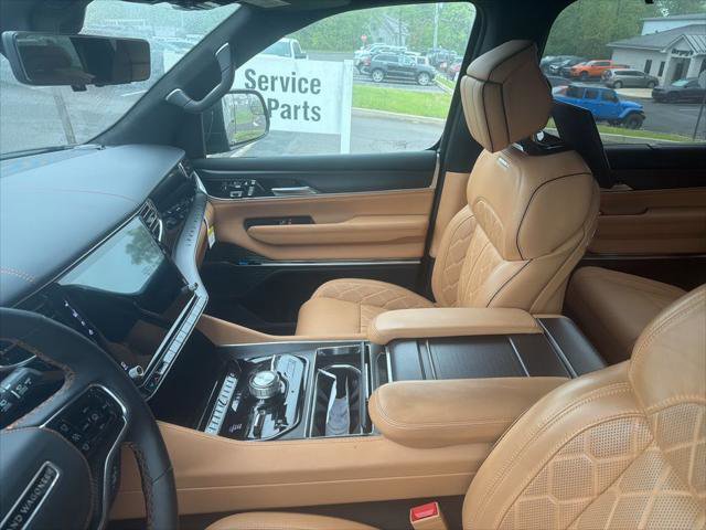 Certified 2025 Jeep Grand Wagoneer L Series III w/ Rear Seat Video Group 1 AWD/4WD image 13