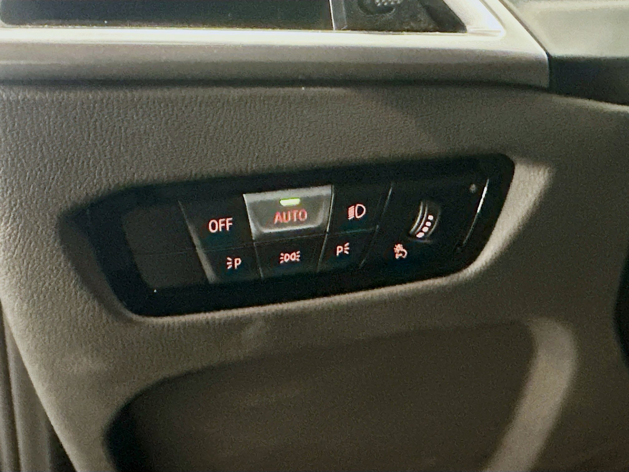 Used 2025 BMW 330i xDrive 330i xDrive image 17