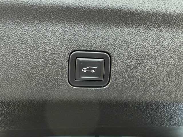 Used 2023 Chevrolet Tahoe High Country AWD/4WD image 34