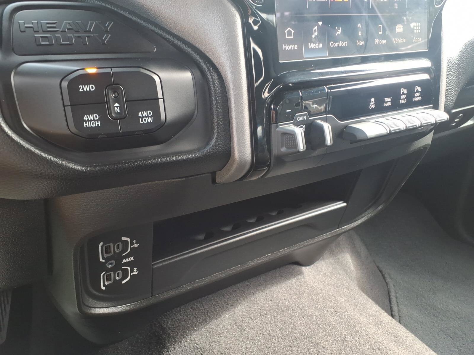 Certified 2026 RAM 2500 Big Horn AWD/4WD image 23