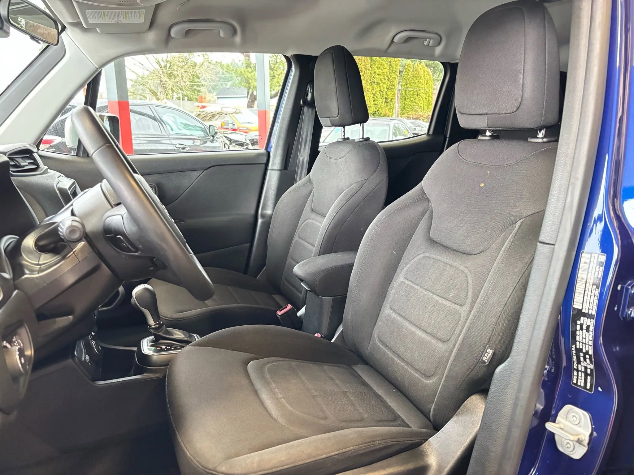 Used 2018 Jeep Renegade Latitude image 14