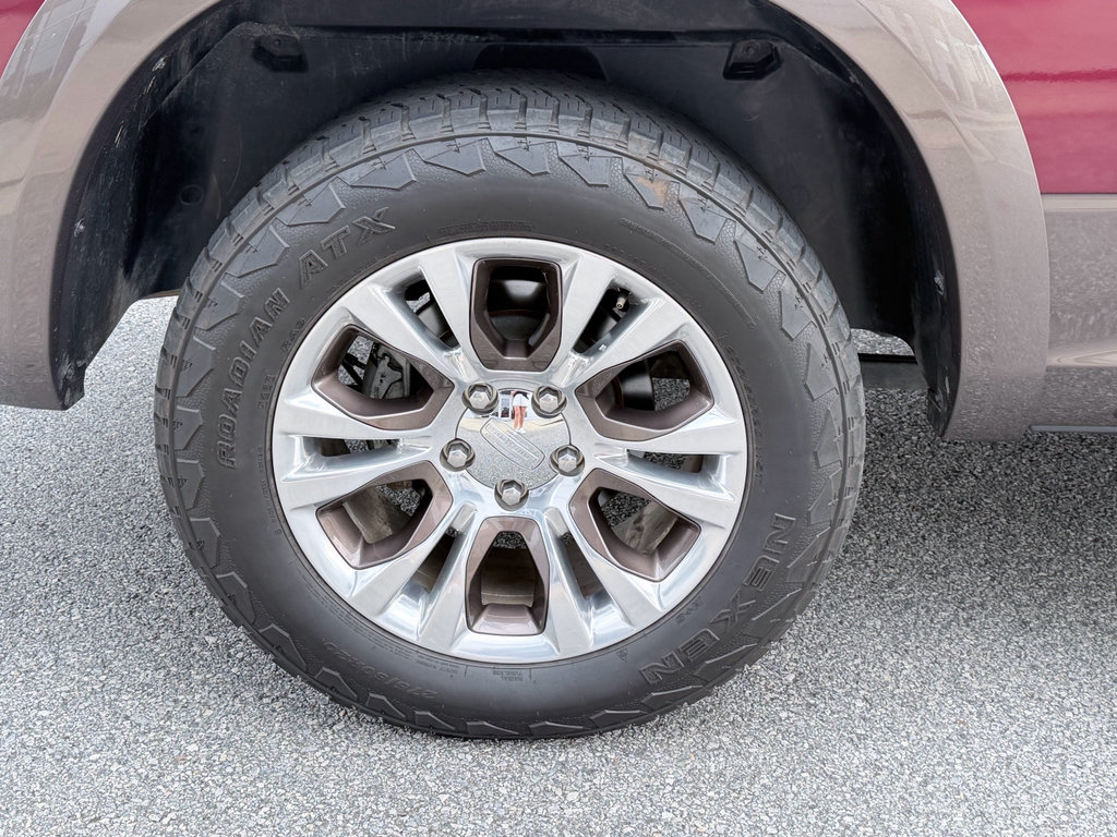 Used 2018 RAM 1500 Laramie Longhorn RWD image 36