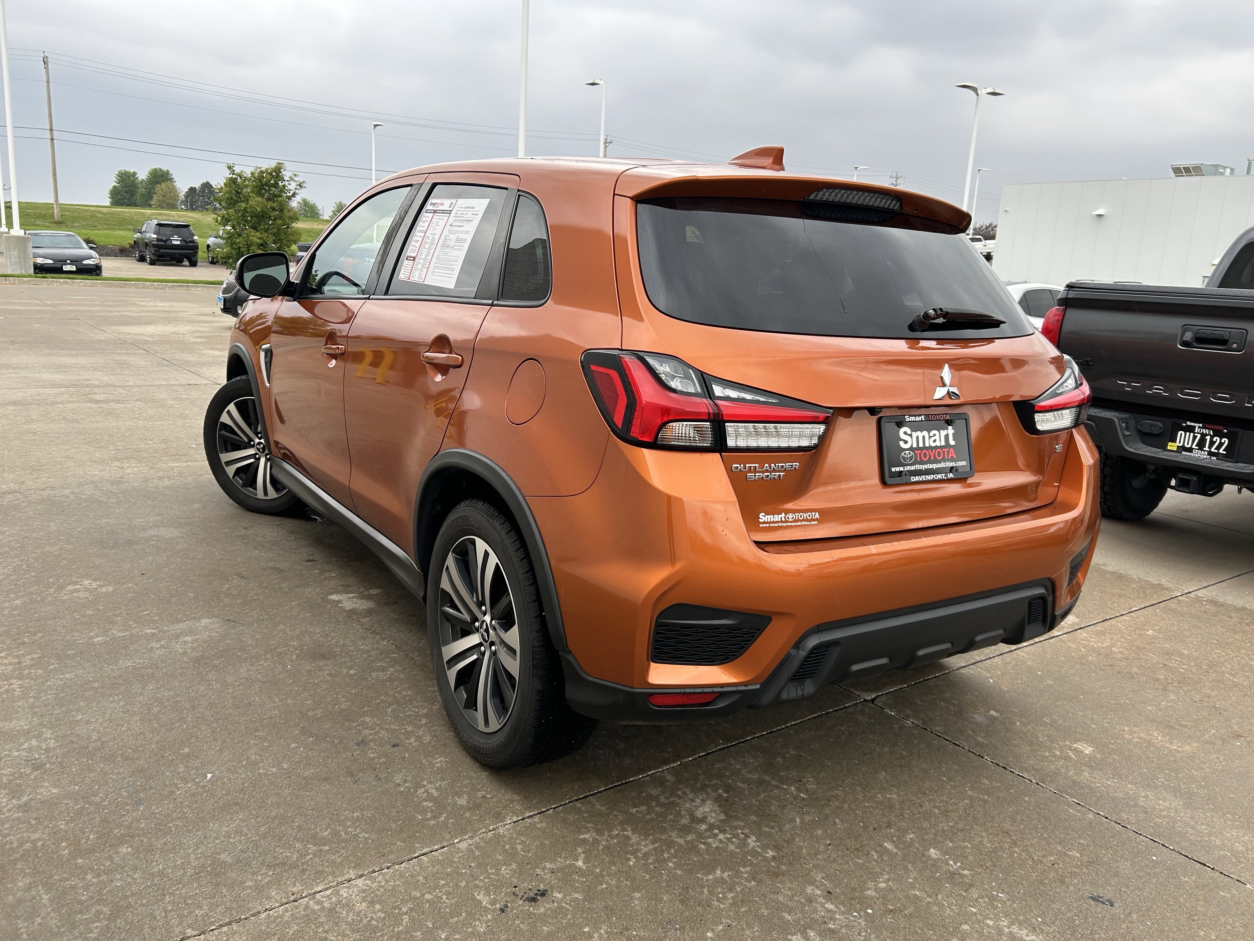 Used 2020 Mitsubishi Outlander Sport SE FWD image 4