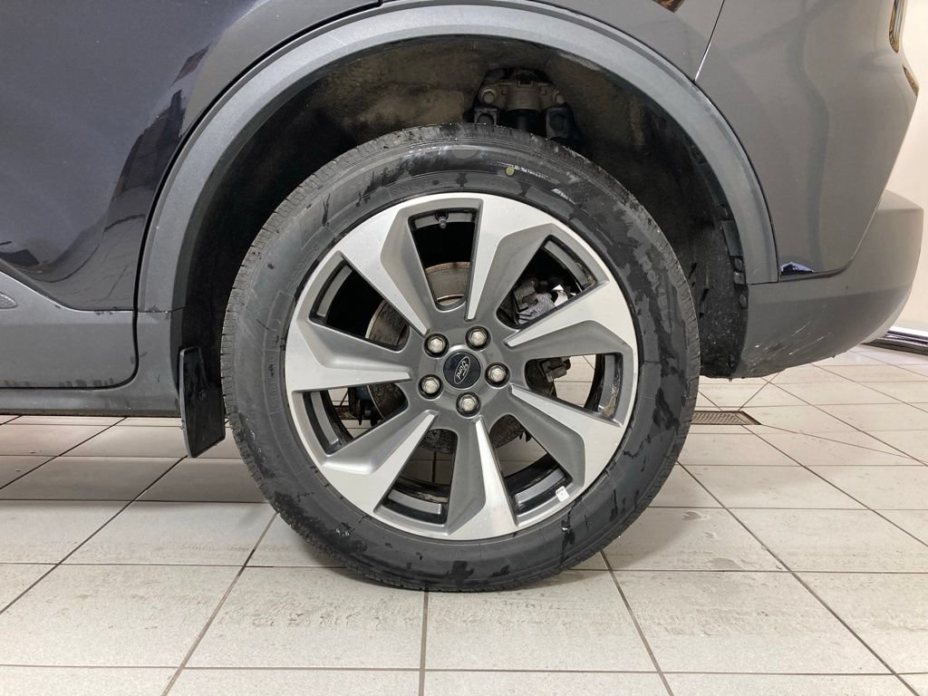 Used 2024 Ford Escape Platinum AWD/4WD image 26