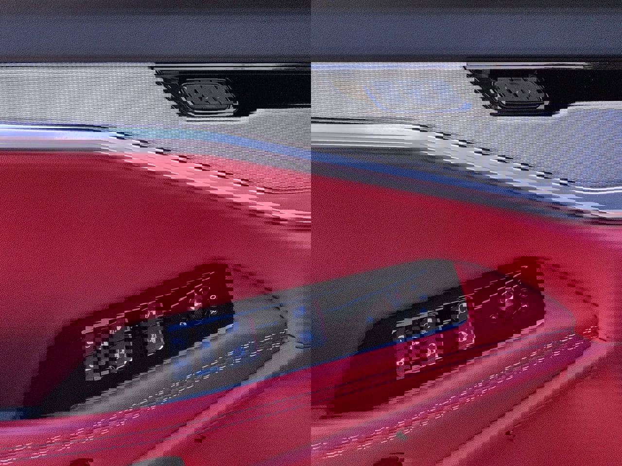 Used 2025 Jeep Wagoneer S Launch Edition image 9