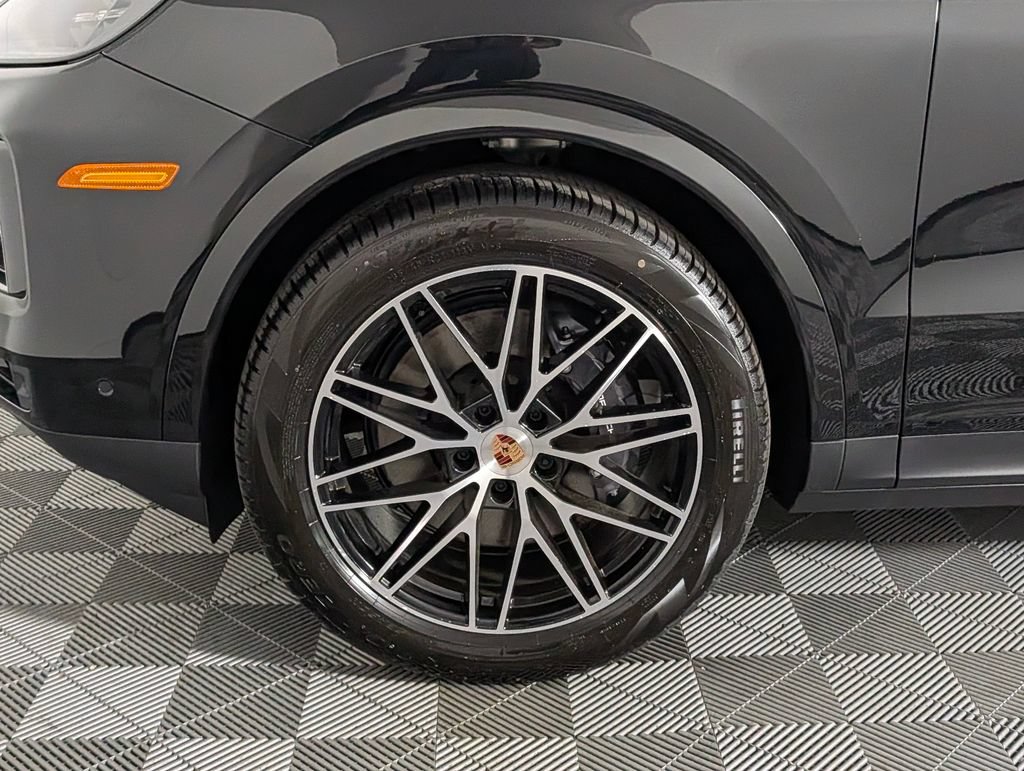 New 2026 Porsche Cayenne AWD/4WD image 11