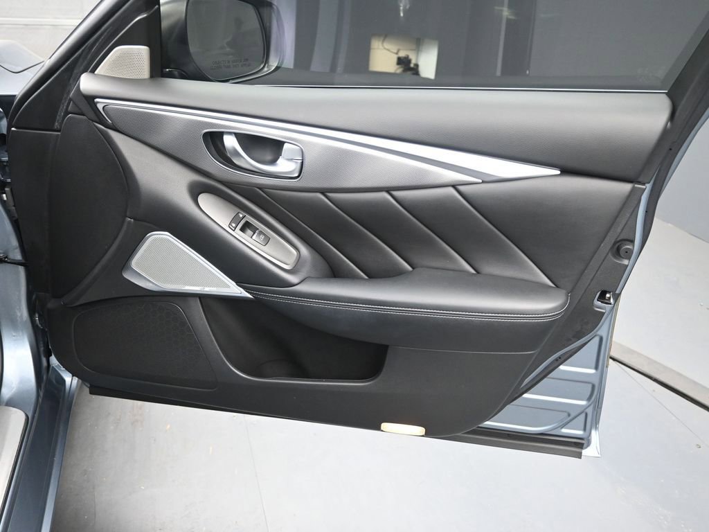 Used 2017 INFINITI Q50 3.0t Premium w/ 3.0T Premium Plus Package image 29