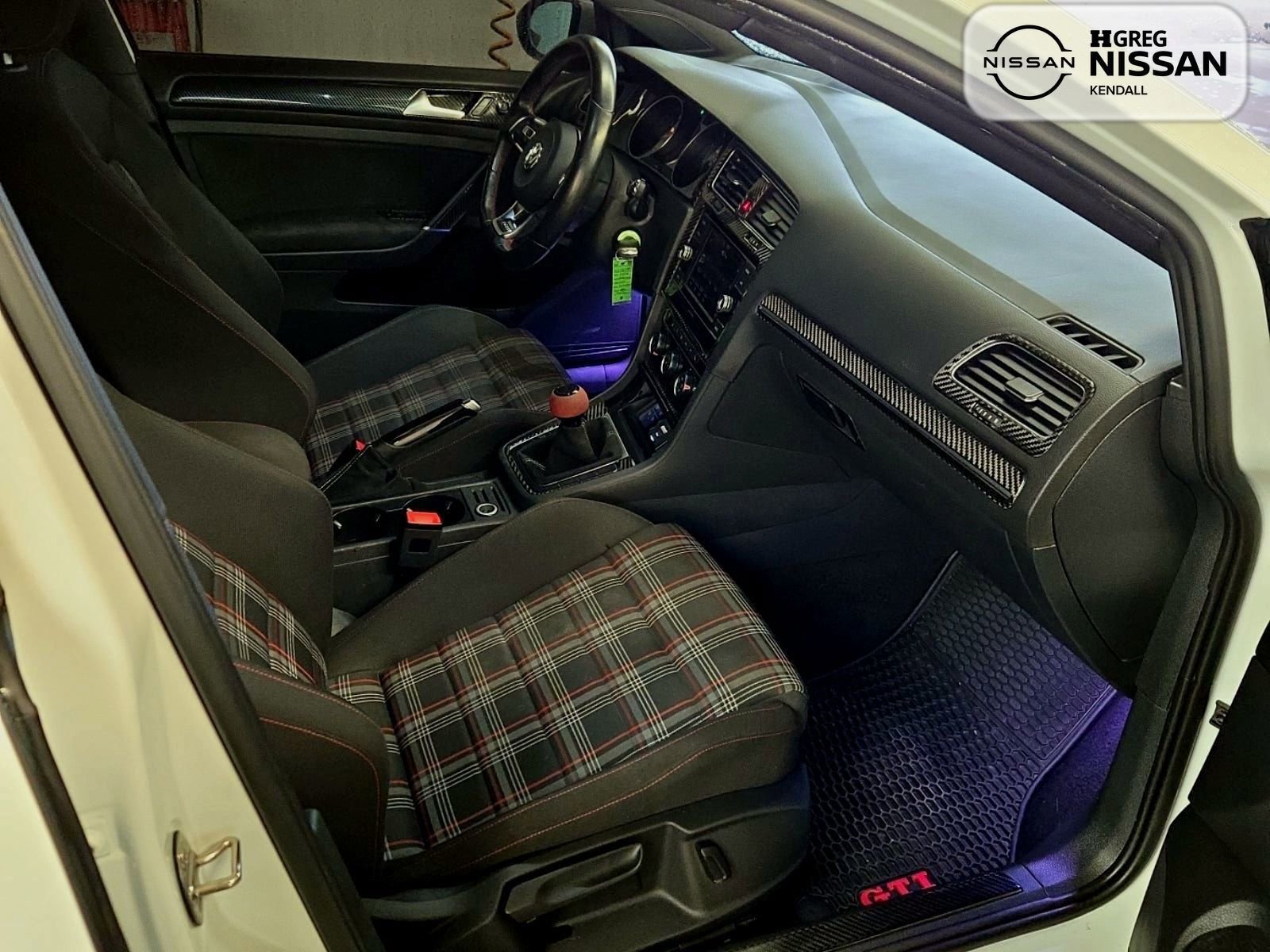 Used 2020 Volkswagen GTI S image 16