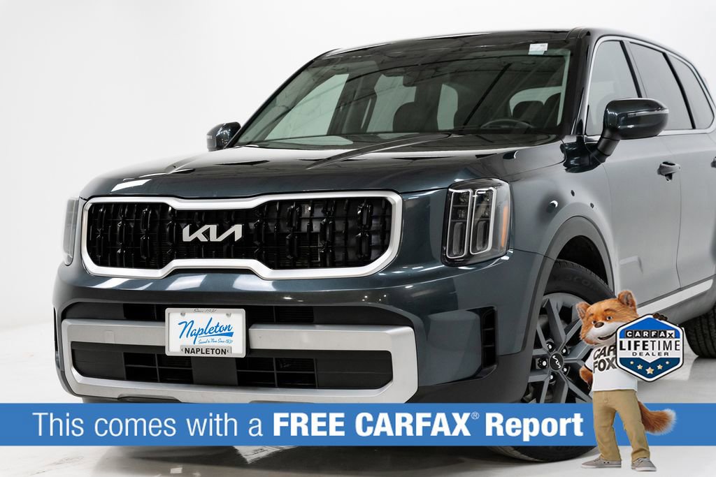 Used 2023 Kia Telluride LX image 2