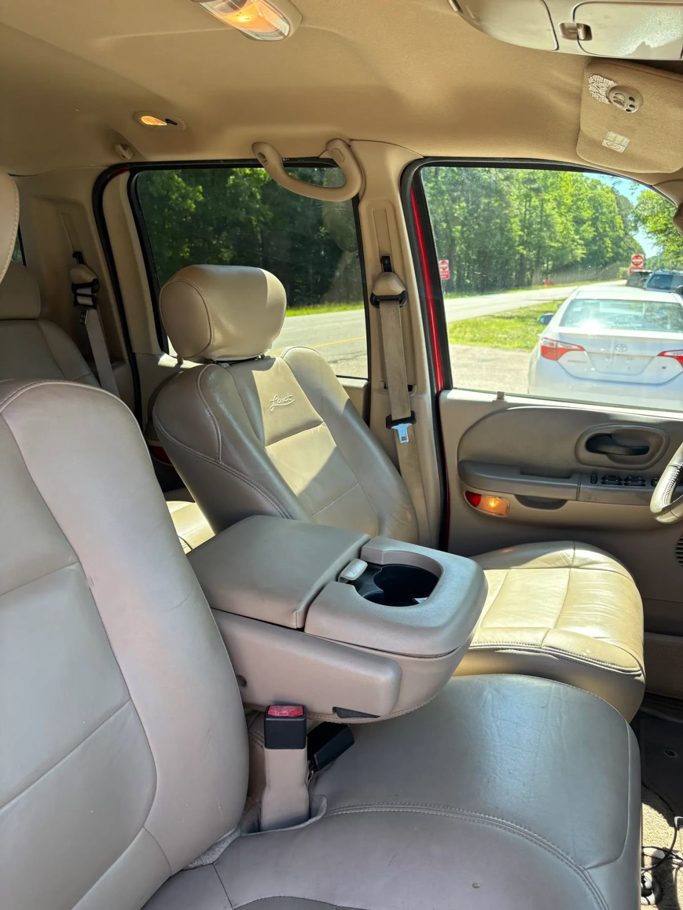 Used 2002 Ford F150 King Ranch AWD/4WD image 15