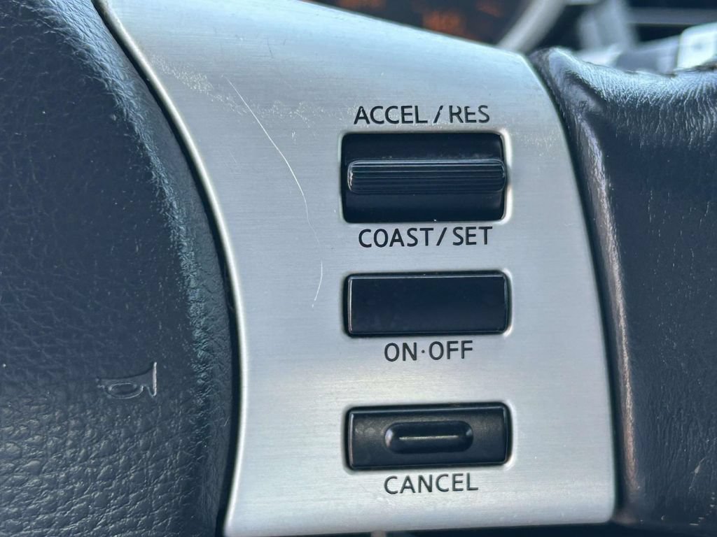 Used 2005 Nissan 350Z Touring RWD image 22