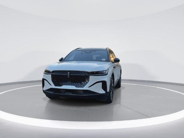 New 2026 Lincoln Nautilus Reserve w/ Jet Appearance Package AWD/4WD image 3
