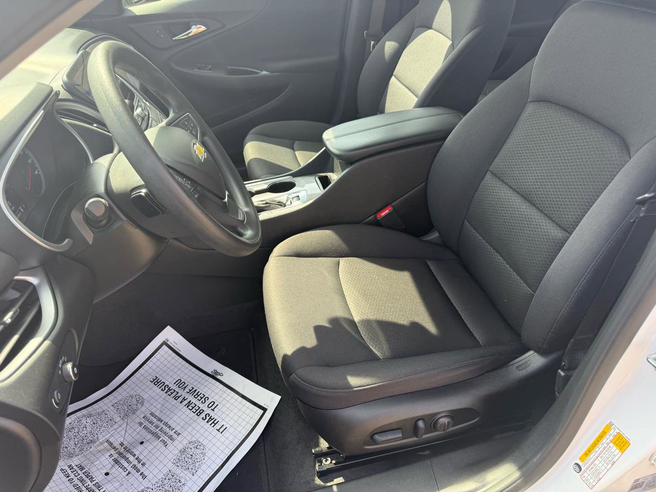 Used 2025 Chevrolet Malibu LT FWD image 8
