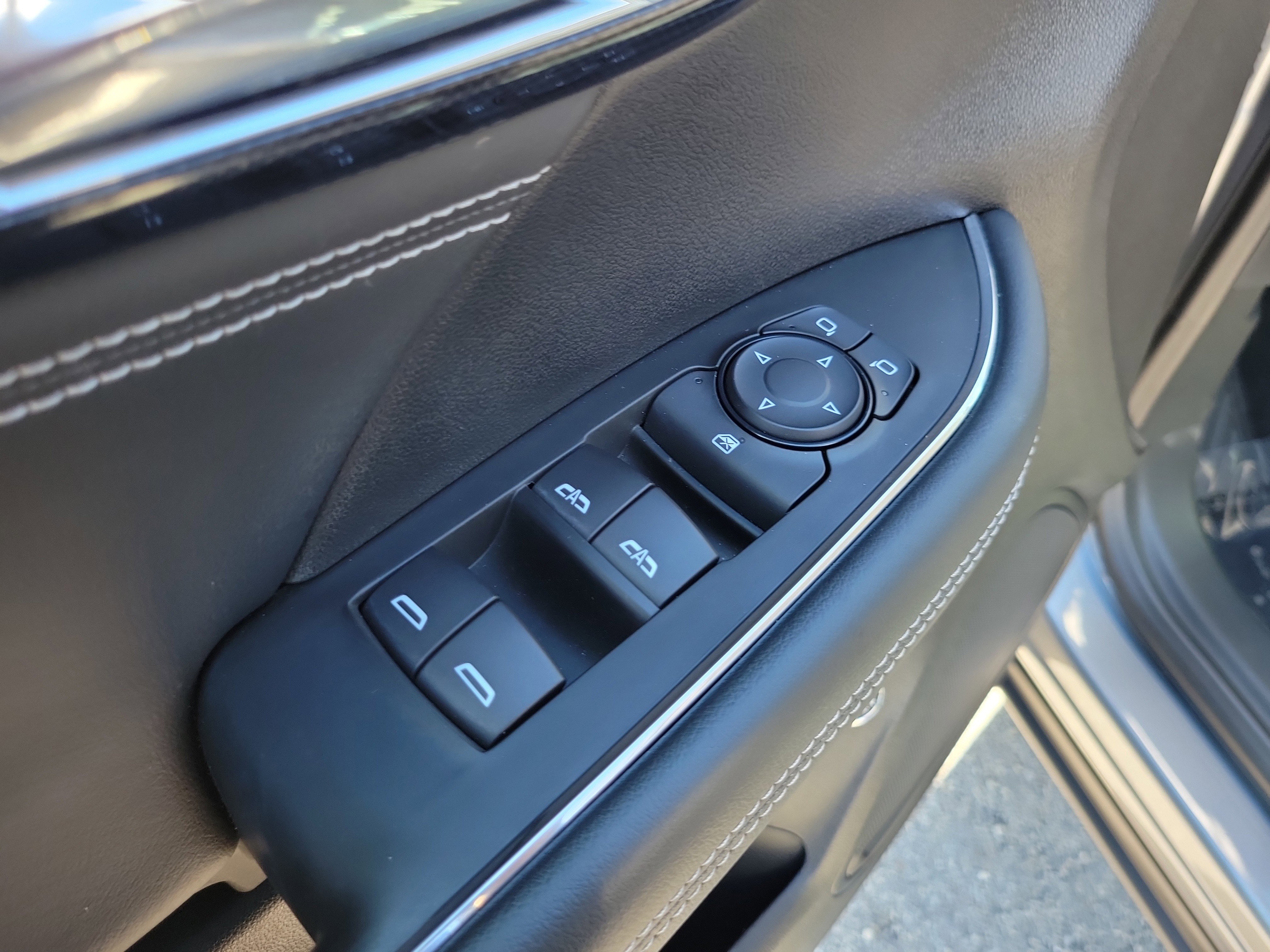 Used 2022 Buick Envision Preferred image 24