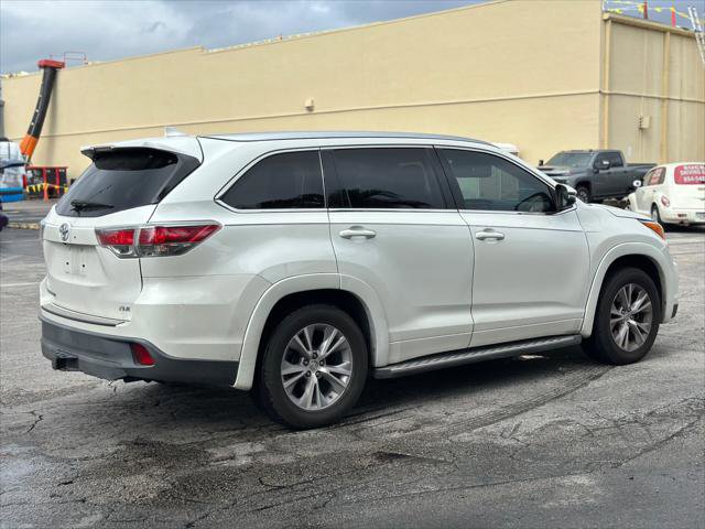 Used 2015 Toyota Highlander XLE image 10