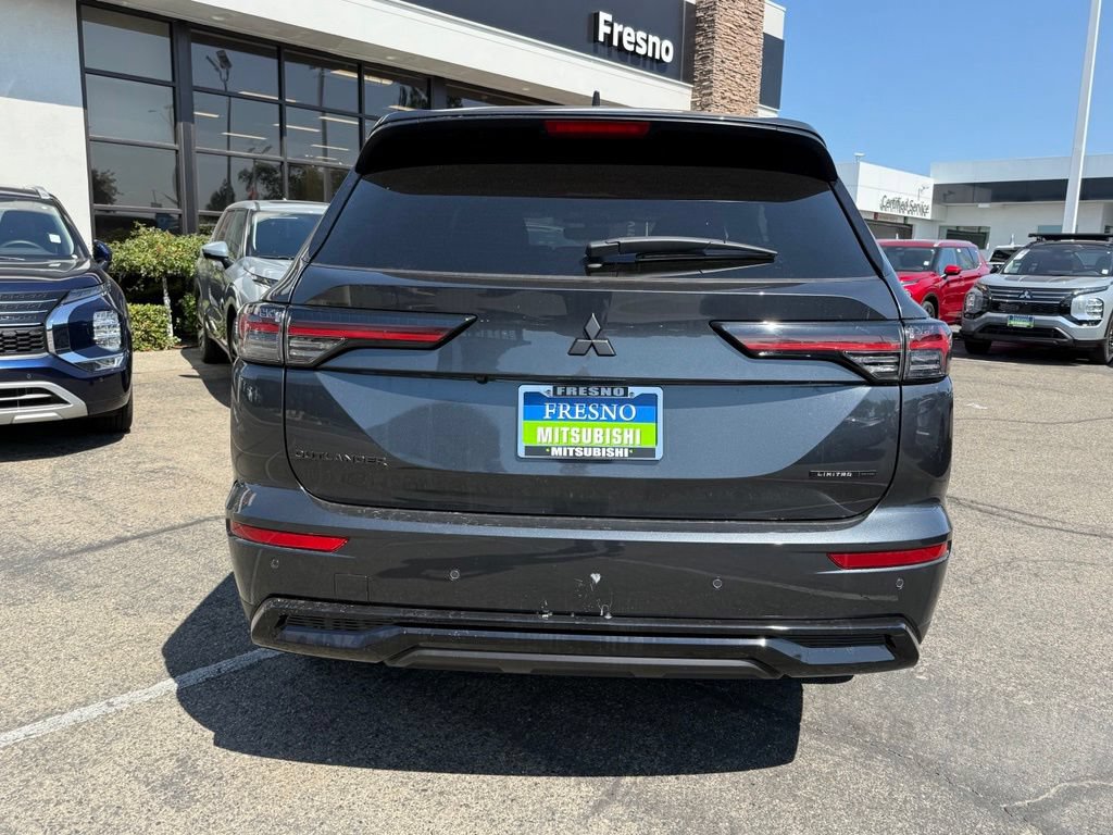 New 2026 Mitsubishi Outlander LE FWD image 11