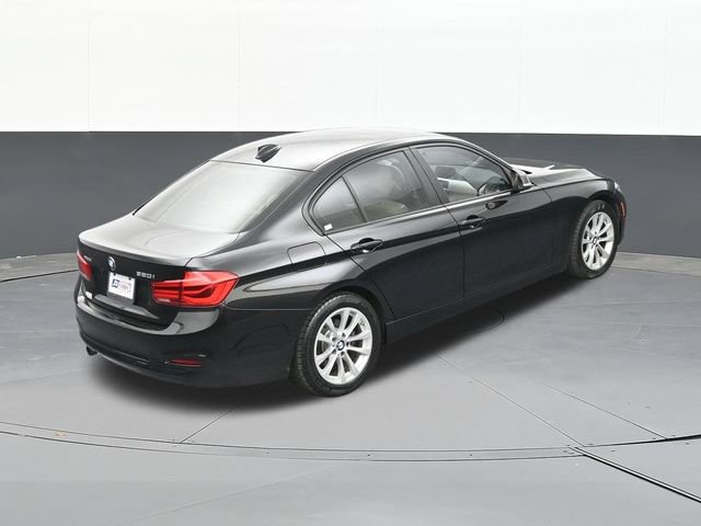 Used 2018 BMW 320i xDrive Sedan AWD/4WD image 59