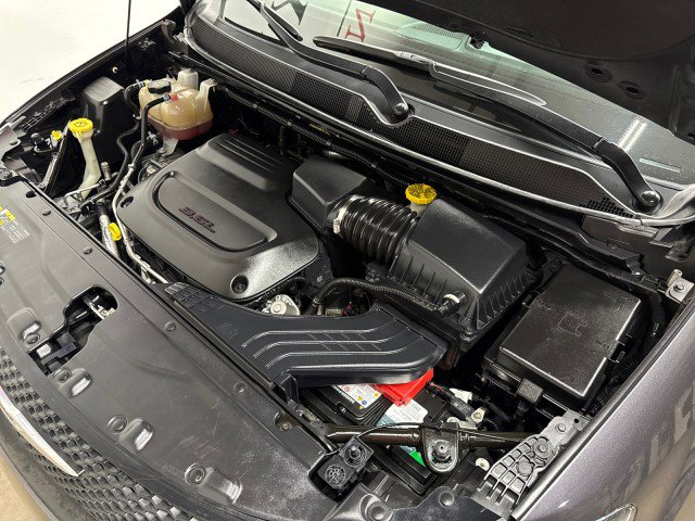 Used 2023 Chrysler Voyager LX image 54