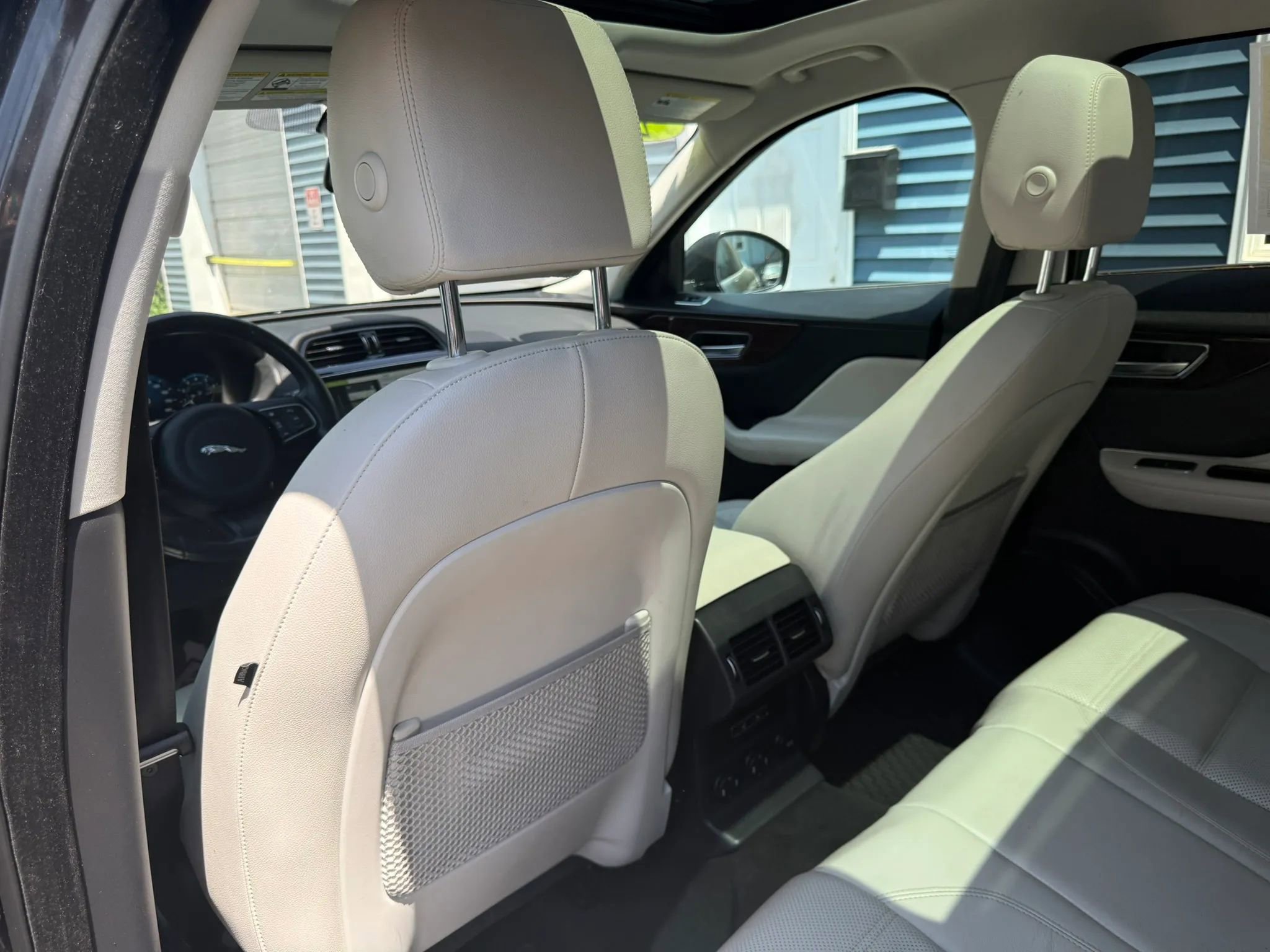 Used 2017 Jaguar F-PACE Prestige AWD/4WD image 30
