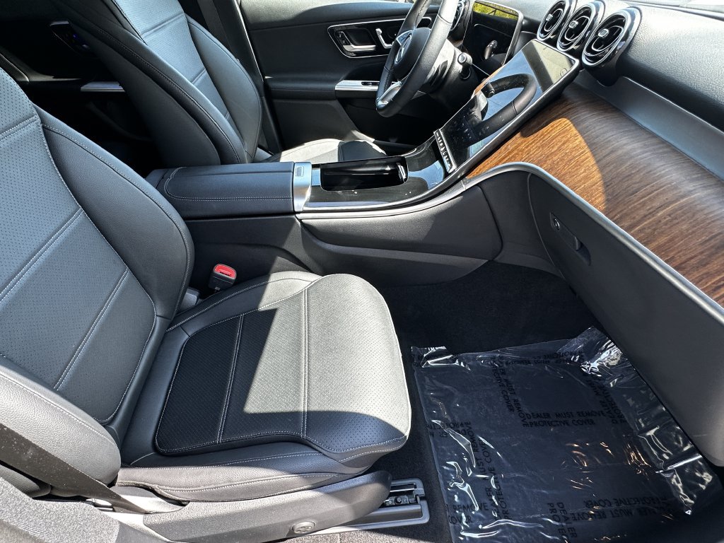 Certified 2025 Mercedes-Benz GLC 350e 4MATIC w/ Driver Assistance Package image 15