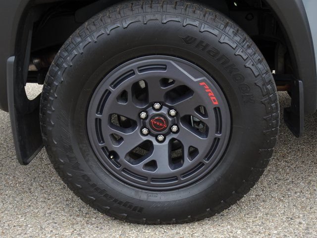 Used 2025 Nissan Frontier Pro-X w/ Pro Convenience Package RWD image 31