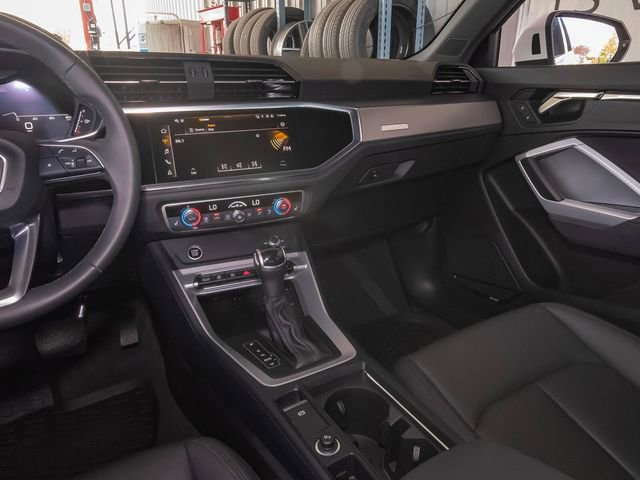 Certified 2024 Audi Q3 2.0T Premium Plus w/ Premium Plus Package image 26