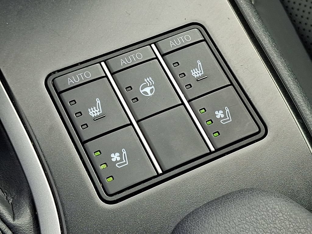 Used 2024 Lexus UX 250h F Sport AWD/4WD image 25