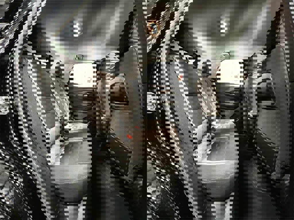 Used 2024 Chevrolet TrailBlazer LT image 21