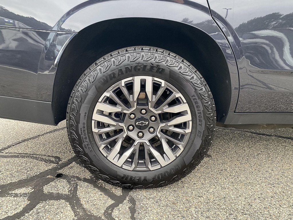 Certified 2025 Chevrolet Tahoe Z71 AWD/4WD image 12
