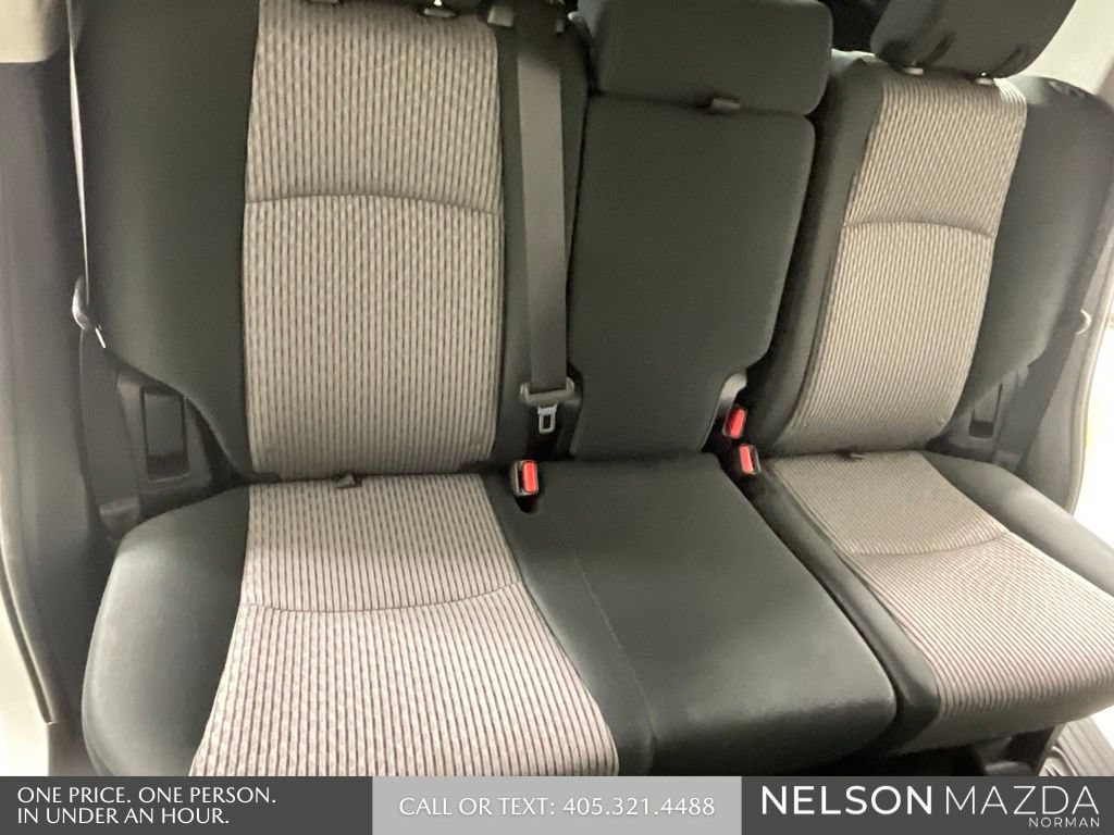 Used 2016 Toyota 4Runner SR5 AWD/4WD image 29