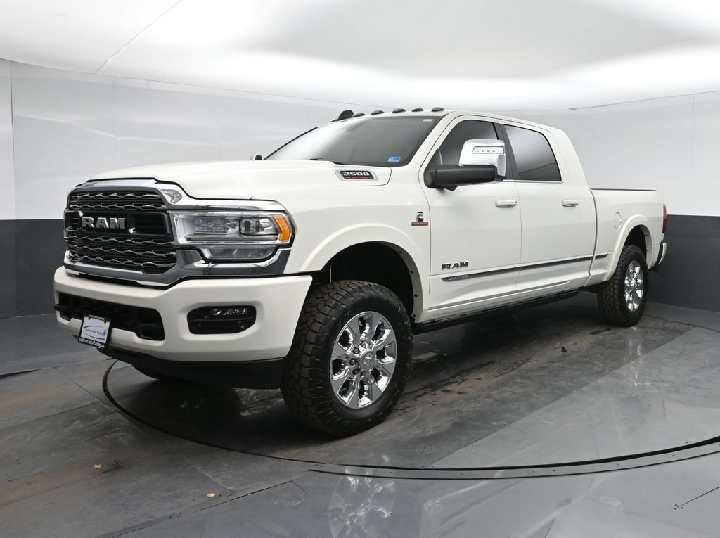 Used 2023 RAM 2500 Limited AWD/4WD image 3