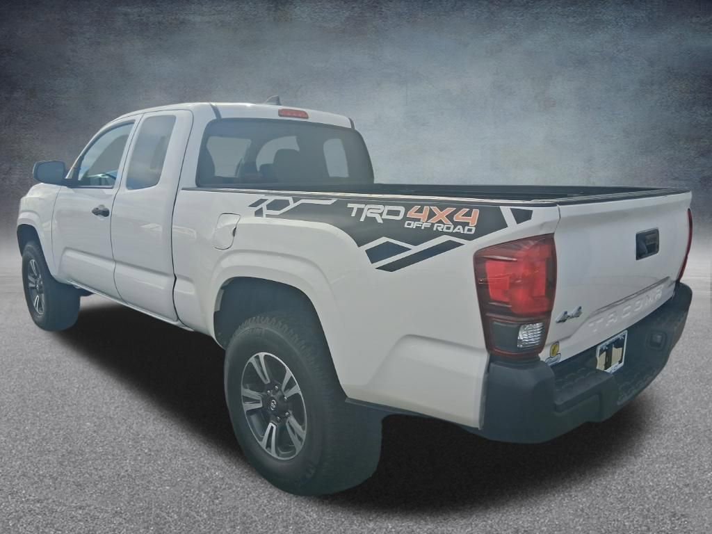 Used 2021 Toyota Tacoma SR AWD/4WD image 3