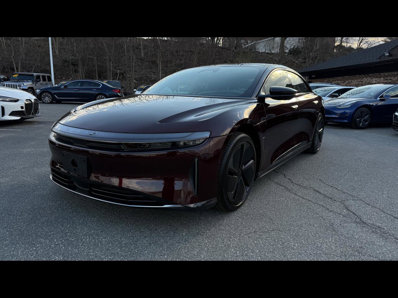 Used 2024 Lucid Air Touring image 1