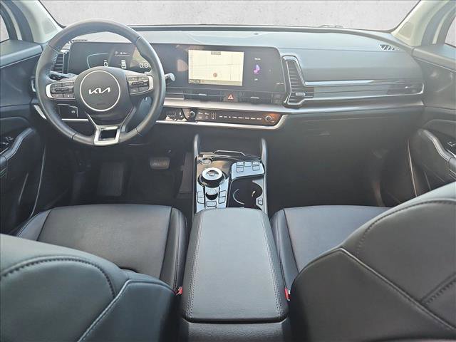 Used 2025 Kia Sportage EX image 18