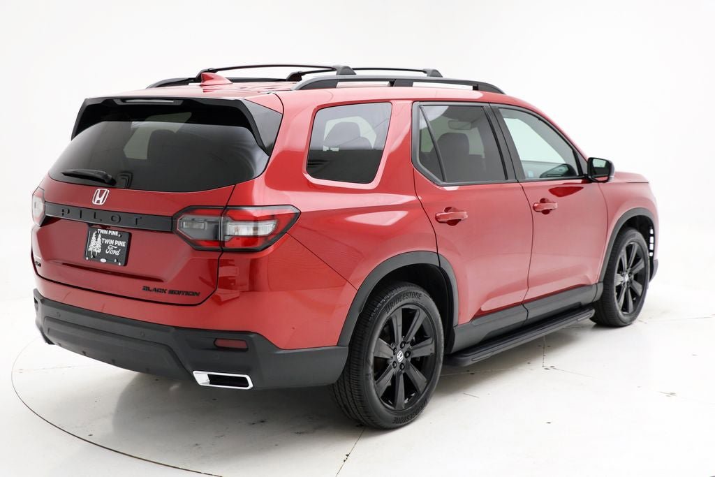 Used 2025 Honda Pilot Black Edition image 8