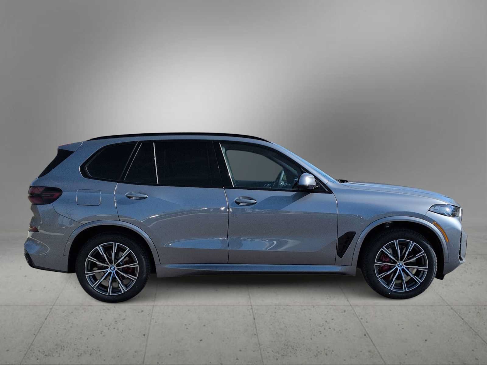 New 2026 BMW X5 xDrive40i w/ M Sport Package AWD/4WD image 9