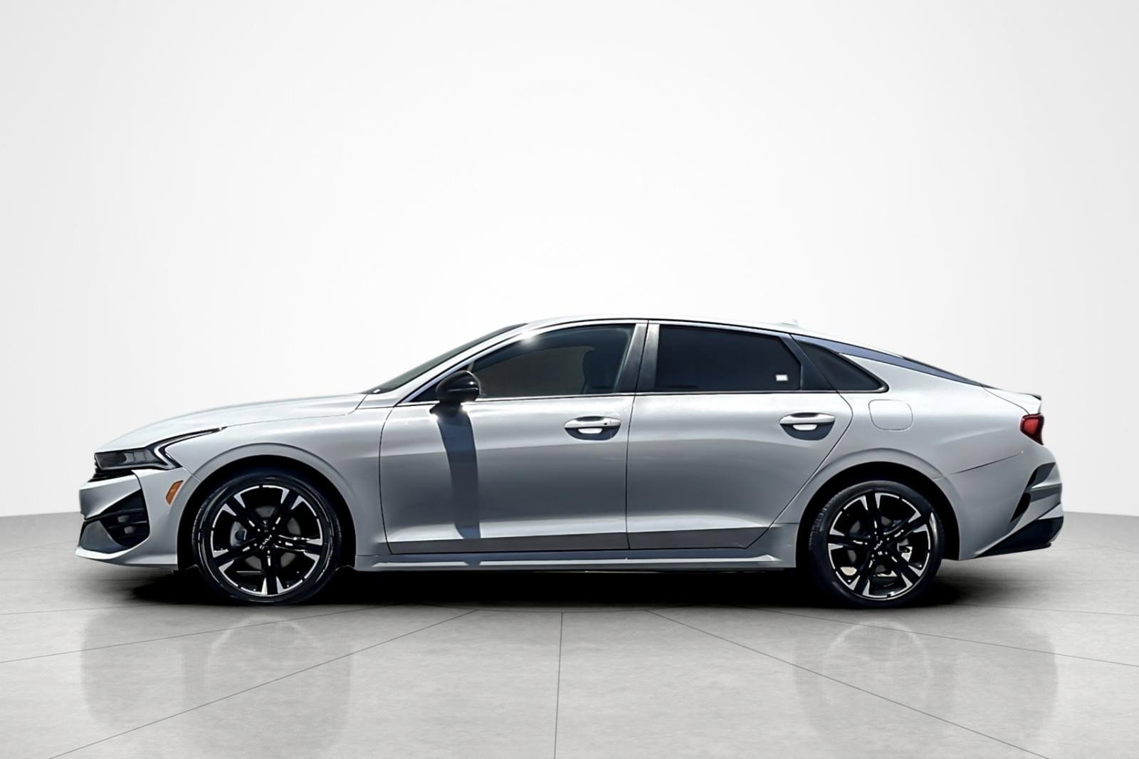 Used 2022 Kia K5 GT-Line FWD image 2
