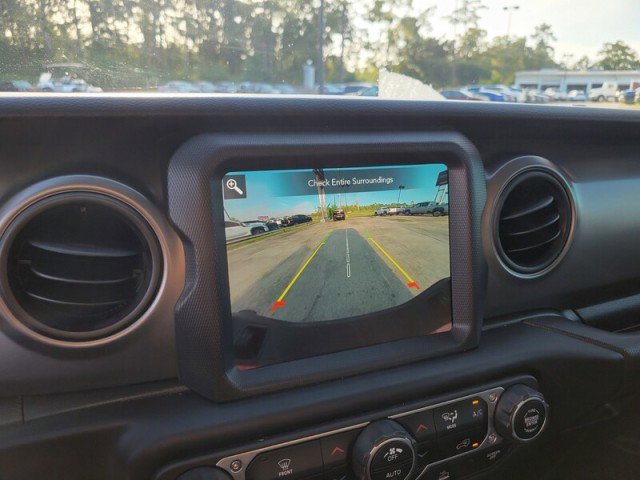 Used 2023 Jeep Gladiator Sport image 21