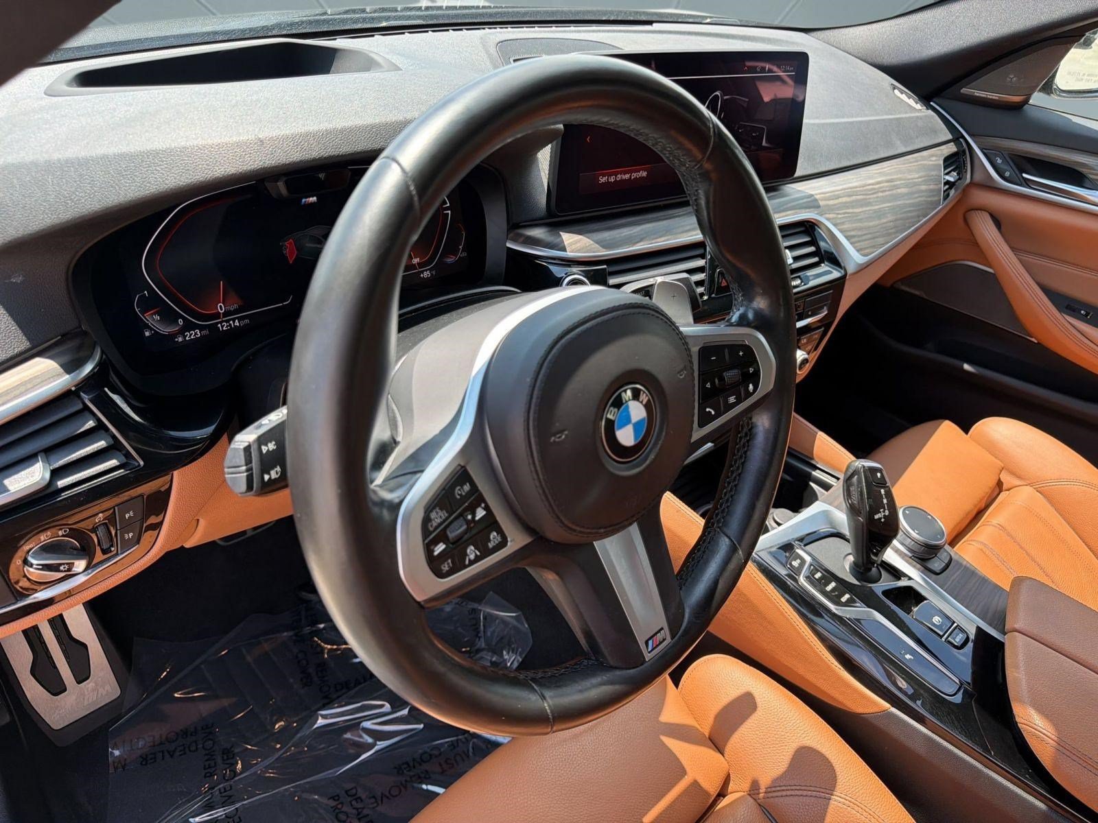 Used 2022 BMW 540i w/ M Sport Package RWD image 4