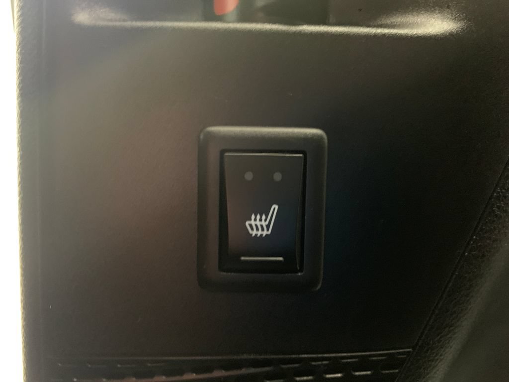 Used 2019 Chrysler Pacifica Touring-L Plus w/ Advanced Safetytec Group FWD image 22