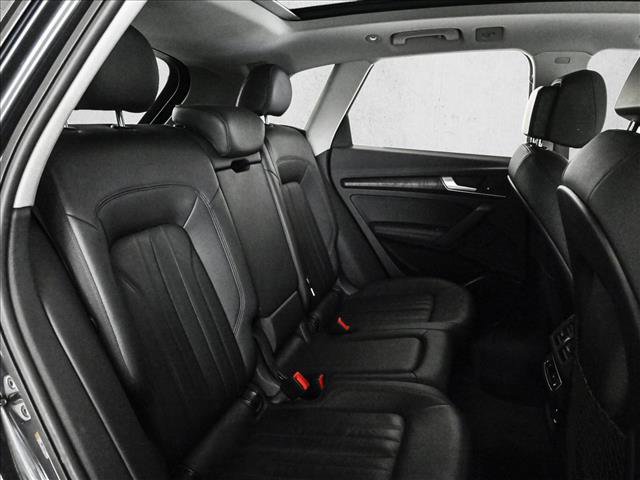 Used 2020 Audi Q5 2.0T Premium Plus w/ Premium Plus Package image 19