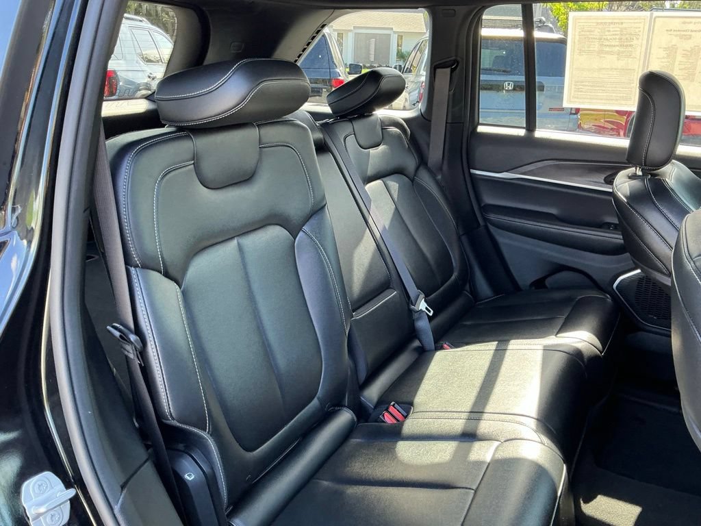 Used 2024 Jeep Grand Cherokee Limited 4xe AWD/4WD image 29