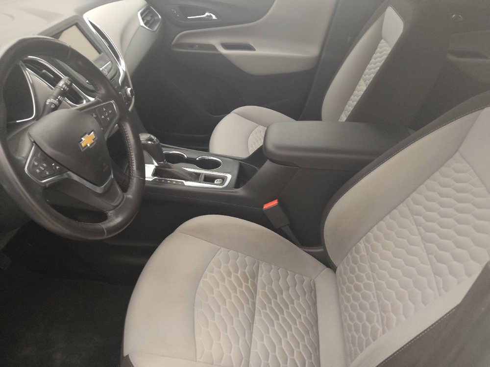 Used 2019 Chevrolet Equinox LT w/ Driver Convenience Package FWD image 17
