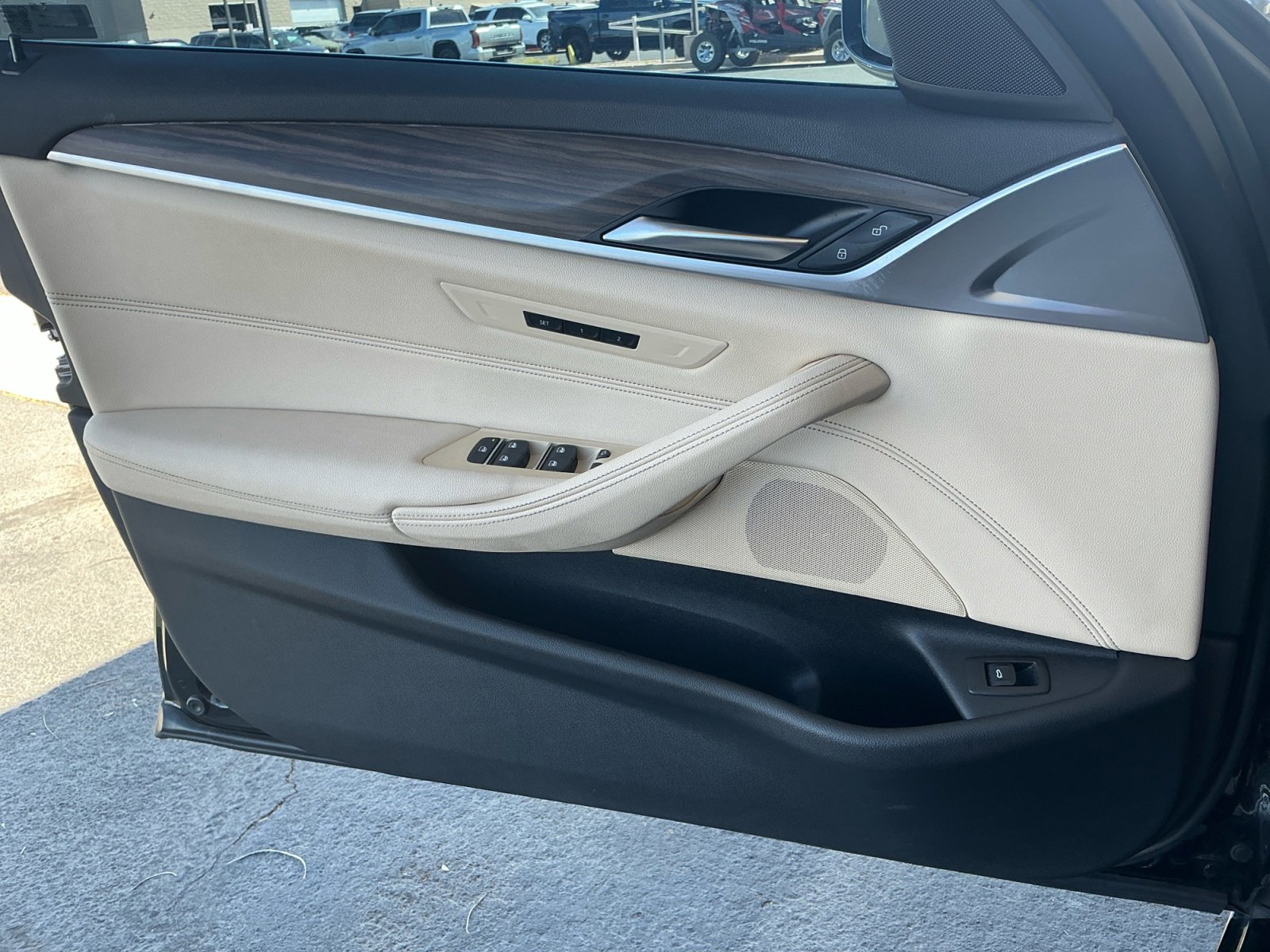 Used 2021 BMW 530i w/ Convenience Package image 13