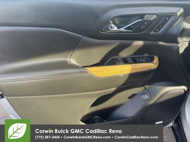 Used 2017 GMC Acadia Denali w/ Technology Package image 10