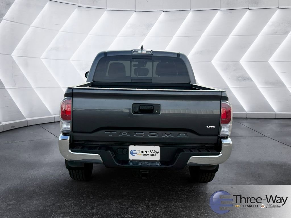 Used 2023 Toyota Tacoma TRD Off-Road AWD/4WD image 4