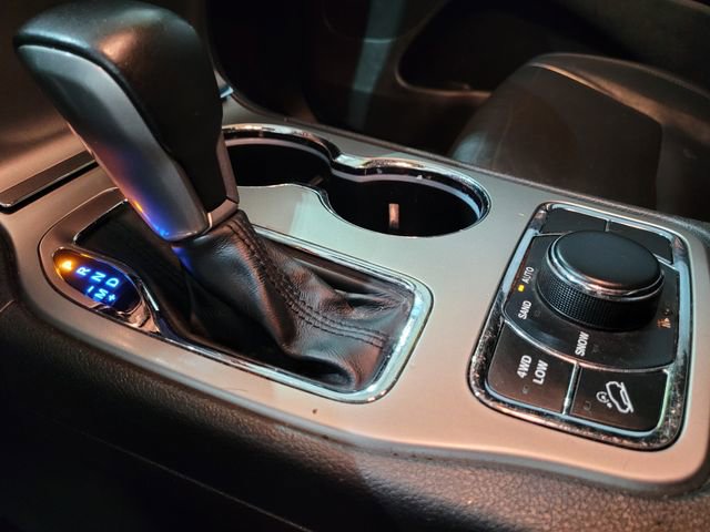 Used 2019 Jeep Grand Cherokee Limited image 39